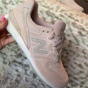 Blush pink New Balance 696